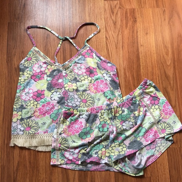 Xhilaration Other - Floral Pajama Set